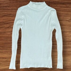 Jon & Anna mock neck sweater size small